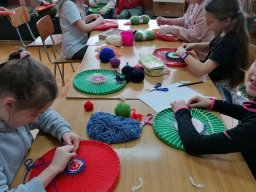 b_1024_768_0_00_images_2022_2023_Swietlica_rekodzielo_331430767_2415707625263458_4521220885734317619_n